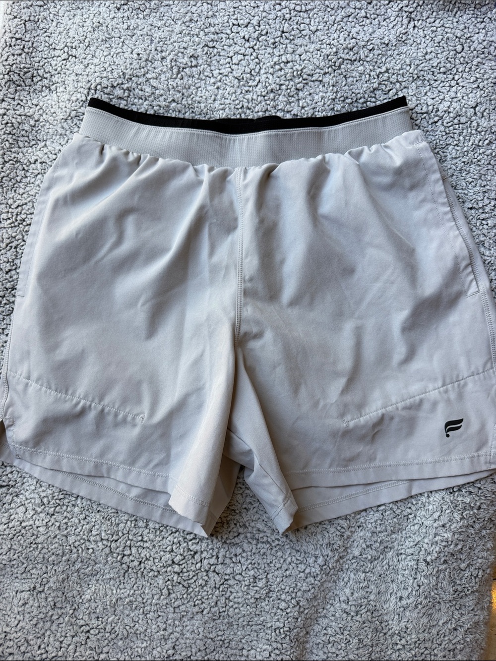 Fabletics Men's Light Gray Athletic Shorts with Black Waistband